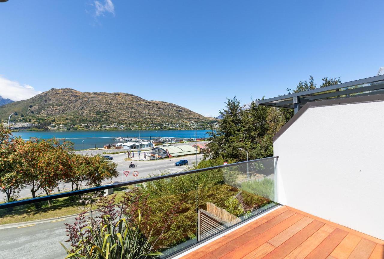 Lovely Marina Views And Sunny Balcony Квинстаун Экстерьер фото